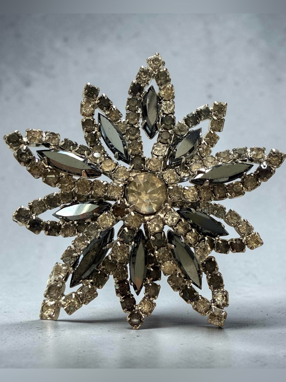 Vintage Rhinestone Starburst Brooch Pin Smoky Gray Clear Crystal Flora Statement